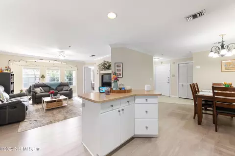 3591 Kernan Blvd S #618, Jacksonville, FL 32224