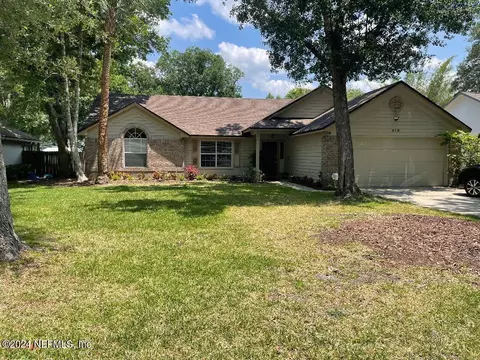 616 Hummingbird Ct, Saint Johns, FL 32259