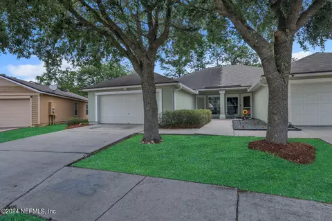 8543 Julia Marie Cir, Jacksonville, FL 32210