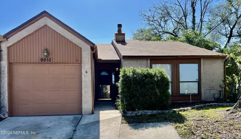 9910 Fawn Brook Dr, Jacksonville, FL 32256