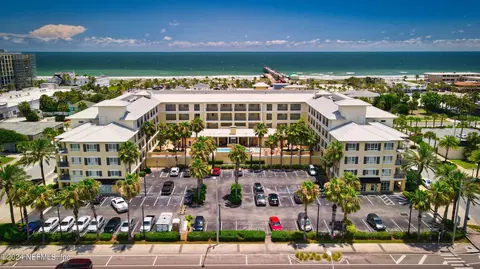 525 3rd St N #309, Jacksonville Beach, FL 32250