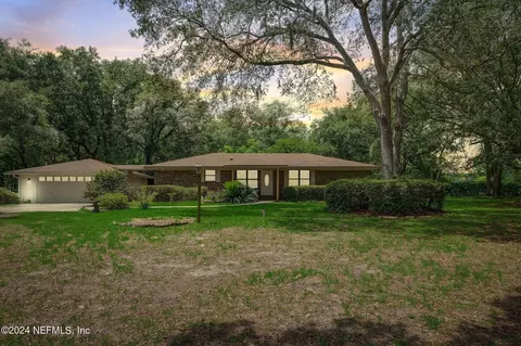 7068 Oakridge Dr, Glen Saint Mary, FL 32040