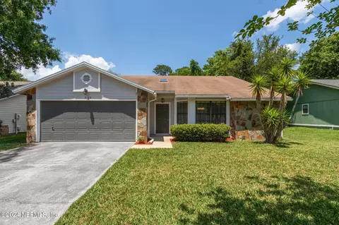3145 Sweetwater Oaks Dr S, Jacksonville, FL 32223