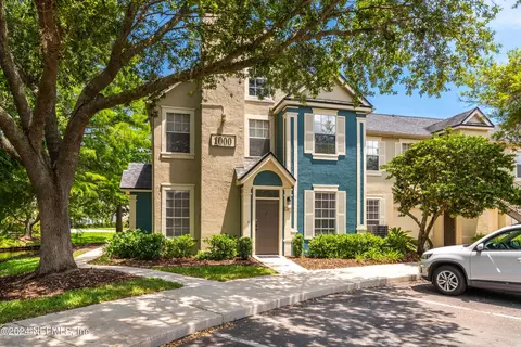 13700 Richmond Park Dr #1001, Jacksonville, FL 32224