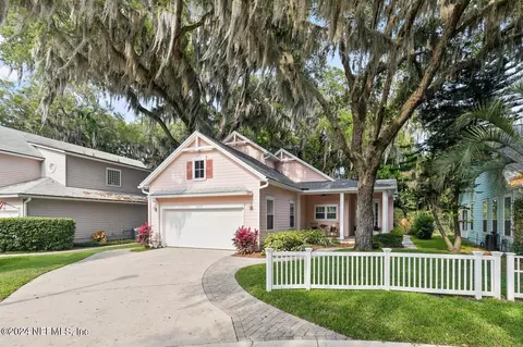 2039 Paradise Oaks Ct, Atlantic Beach, FL 32233