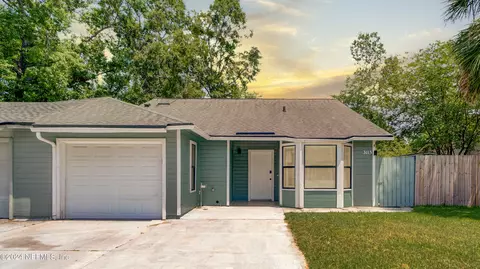 3113 Coral Reef Dr, Jacksonville, FL 32224