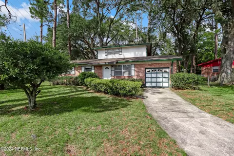 7093 Bishop Hatcher Dr N, Jacksonville, FL 32219
