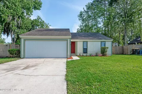 6820 Coralberry Ln N, Jacksonville, FL 32244