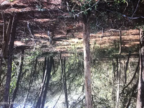 116 N Carolina Dr, Satsuma, FL 32189