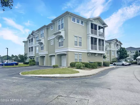 8290 Gate Pkwy W #215, Jacksonville, FL 32216