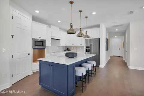 2308 Bradley Park Dr, Green Cove Springs, FL 32043