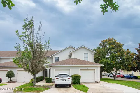822 Southern Creek Dr, Saint Johns, FL 32259