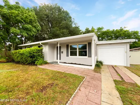 3814 Colebrooke Dr, Jacksonville, FL 32210