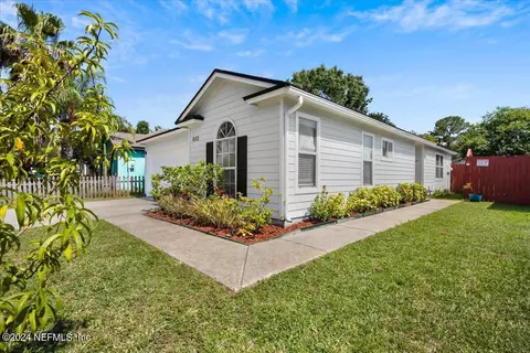 852 Majestic Cypress Dr N, Atlantic Beach, FL 32233