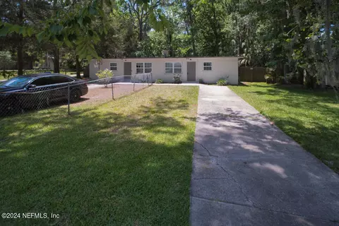 834 Plainfield Ave, Orange Park, FL 32073