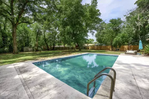 2422 Marble Dr, Jacksonville, FL 32211
