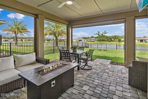 11089 Town View Dr, Jacksonville, FL 32256