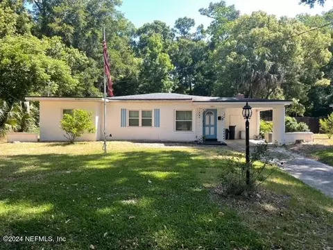 1861 Stanford Rd N, Jacksonville, FL 32207