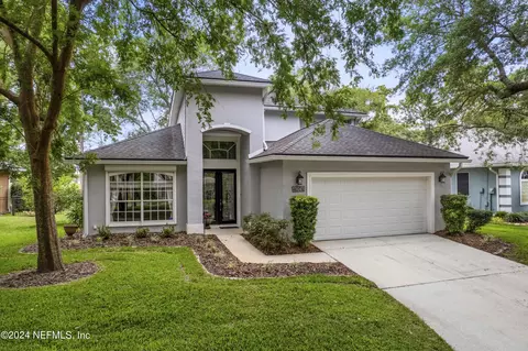 4074 Richmond Park Dr E, Jacksonville, FL 32224