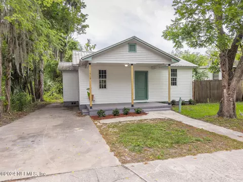 1519 Laurel St, Palatka, FL 32177