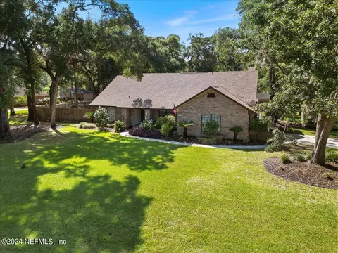 1718 Plantation Oaks Dr, Jacksonville, FL 32223