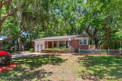 5165 Rollins Ave, Jacksonville, FL 32207