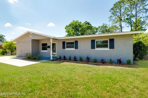 4561 Lisa Dr N, Jacksonville, FL 32217