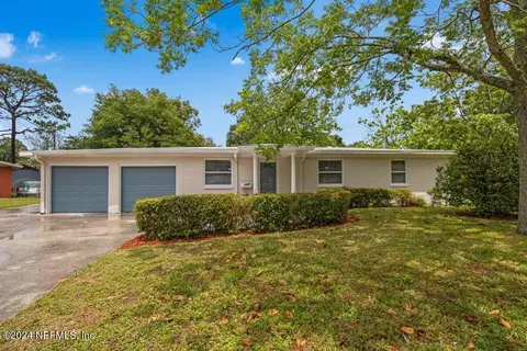 6049 Maple Leaf Dr N, Jacksonville, FL 32211