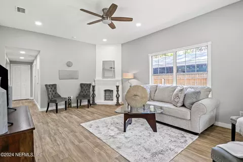 118 Moore St, Saint Augustine, FL 32084