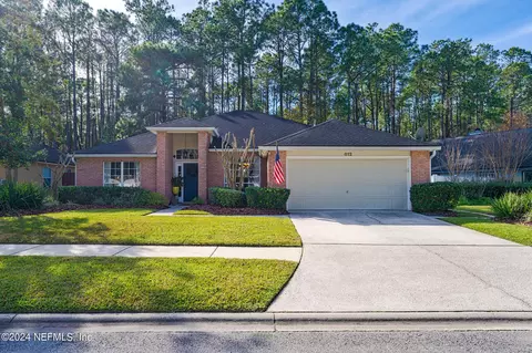 812 Harbor Winds Dr, Jacksonville, FL 32225