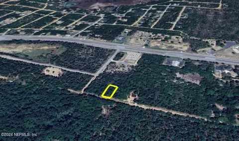 306 Tremont St, Interlachen, FL 32148