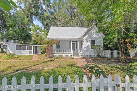 2145 Wharf St, Middleburg, FL 32068