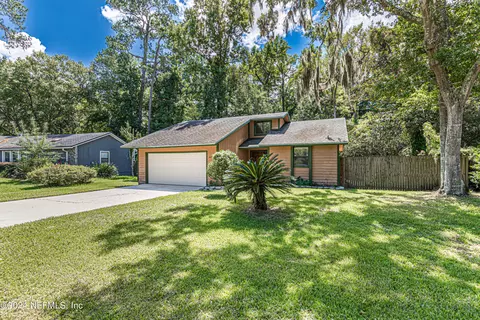 6213 Island Forest Dr, Fleming Island, FL 32003
