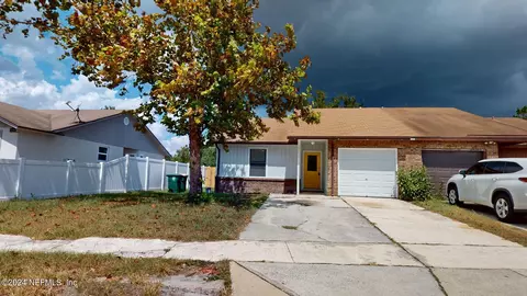 8953 Ivey Rd, Jacksonville, FL 32216