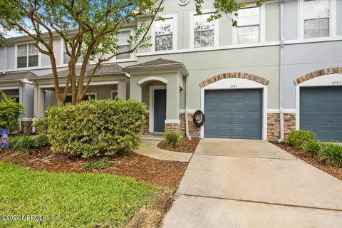 5741 Parkstone Crossing Dr, Jacksonville, FL 32258