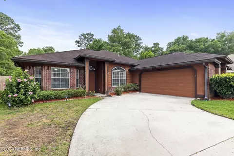 8254 Provincial Cir S, Jacksonville, FL 32277