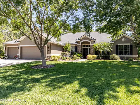 912 Alameda Ln, Saint Johns, FL 32259
