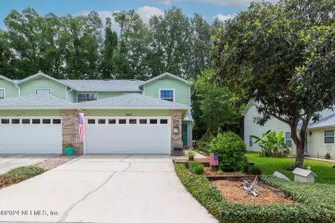 3947 Meadowview Dr N, Jacksonville, FL 32225