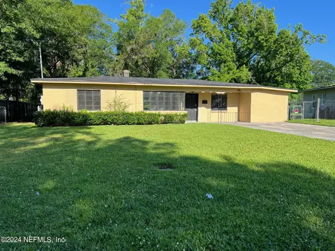 1288 Peacefield Dr, Jacksonville, FL 32205