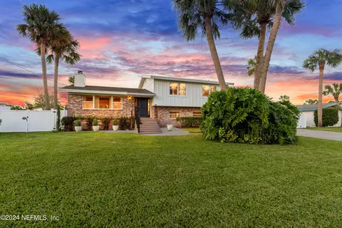 14613 Island Dr, Jacksonville East, FL 32250