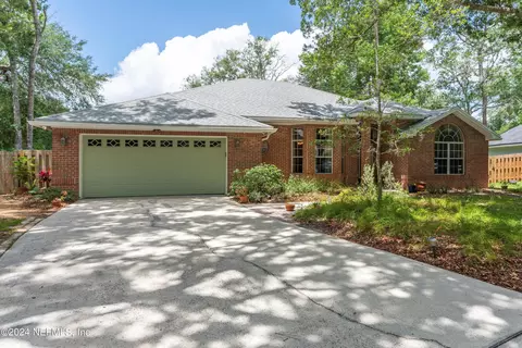 660 Hummingbird Ct, Saint Johns, FL 32259