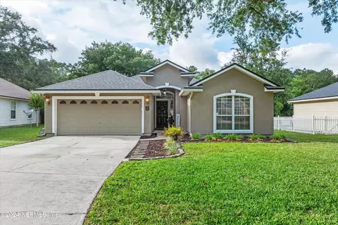 7953 Westport Bay Dr N, Jacksonville, FL 32244