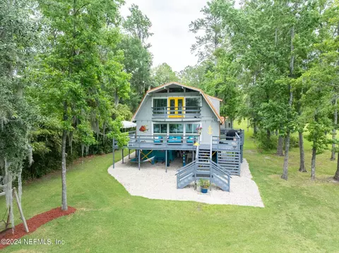 472 Wesley Rd, Green Cove Springs, FL 32043