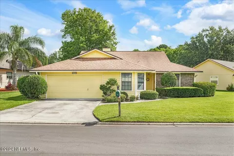 2197 Birch Bark Dr, Jacksonville, FL 32246