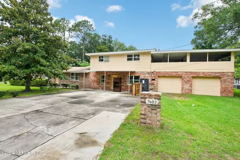 7603 Mulhall Dr, Jacksonville, FL 32216