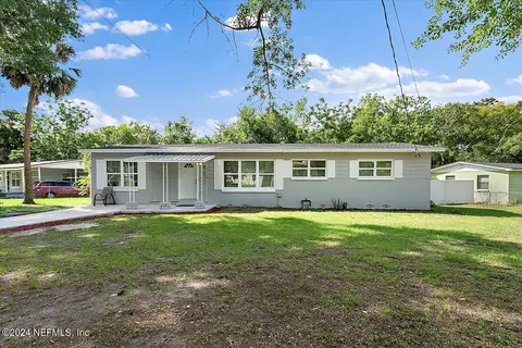 3042 Lansdell Dr, Jacksonville, FL 32208