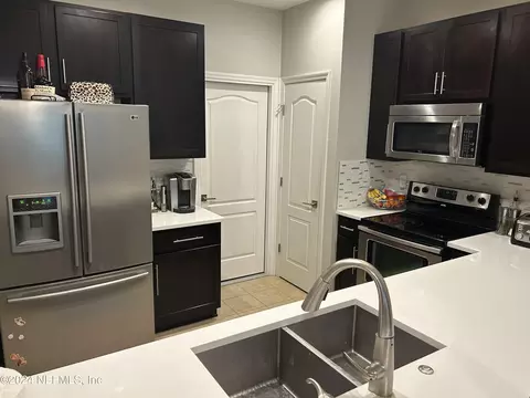 5946 Bartram Village Dr, Jacksonville, FL 32258