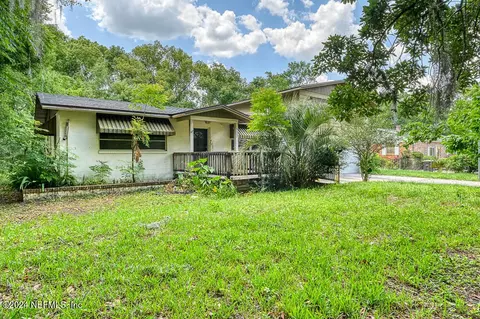 9522 Carbondale Dr E, Jacksonville, FL 32208