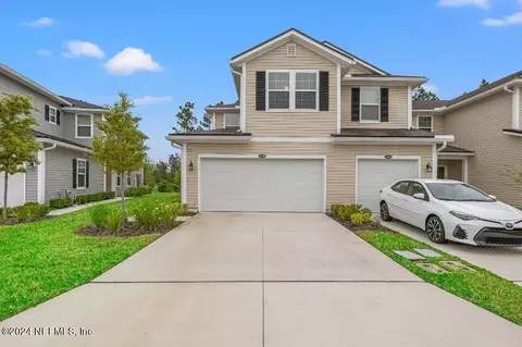 12059 Calvesta St, Jacksonville, FL 32256