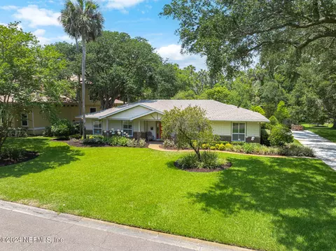 1720 Park Ter E, Atlantic Beach, FL 32233
